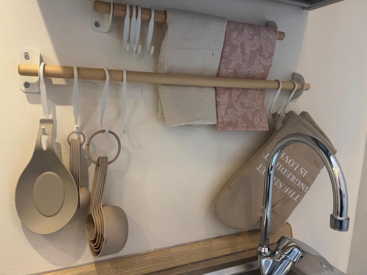 Regina In Porta Romana 3 - Sky Tv, Wifi & Breakfast Box Apartment Milan
