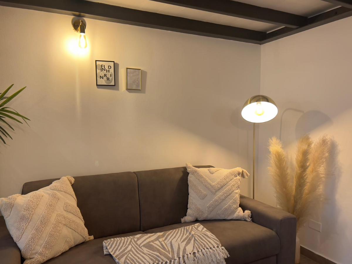 Regina In Porta Romana 3 - Sky Tv, Wifi & Breakfast Box * Milan