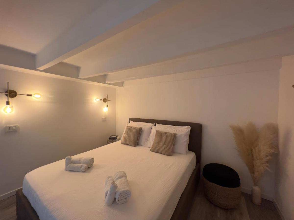 Apartment Regina In Porta Romana 3 - Sky Tv, Wifi & Breakfast Box