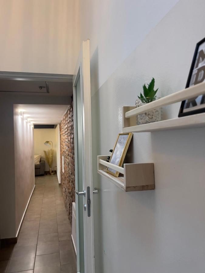 Regina In Porta Romana 3 - Sky Tv, Wifi & Breakfast Box *