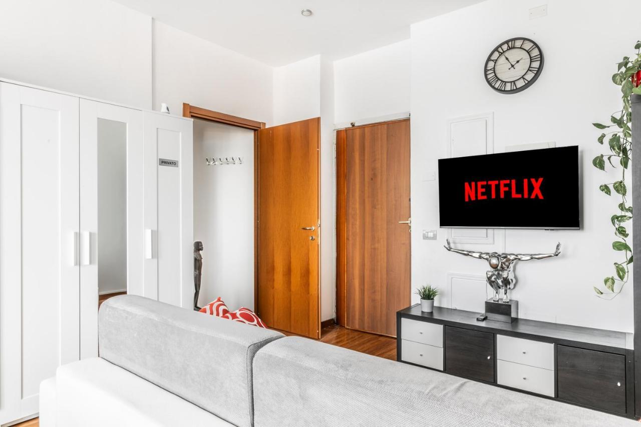 'tribal House' Sansiro-rhofiera-duomo Apartment *