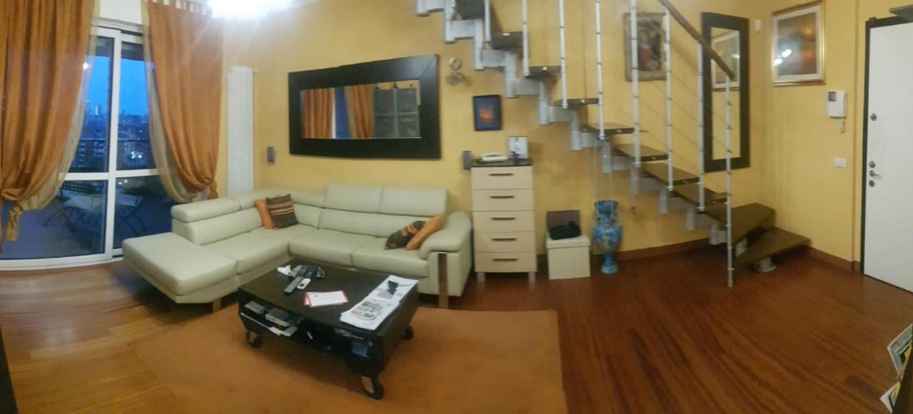 - Doppia Con Bagno Privato In Stupendo Attico Con Vista Mozzafiato * Mailand