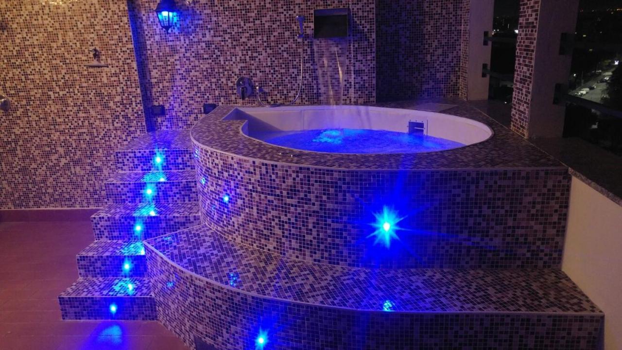 - Doppia Con Bagno Privato In Stupendo Attico Con Vista Mozzafiato Mailand