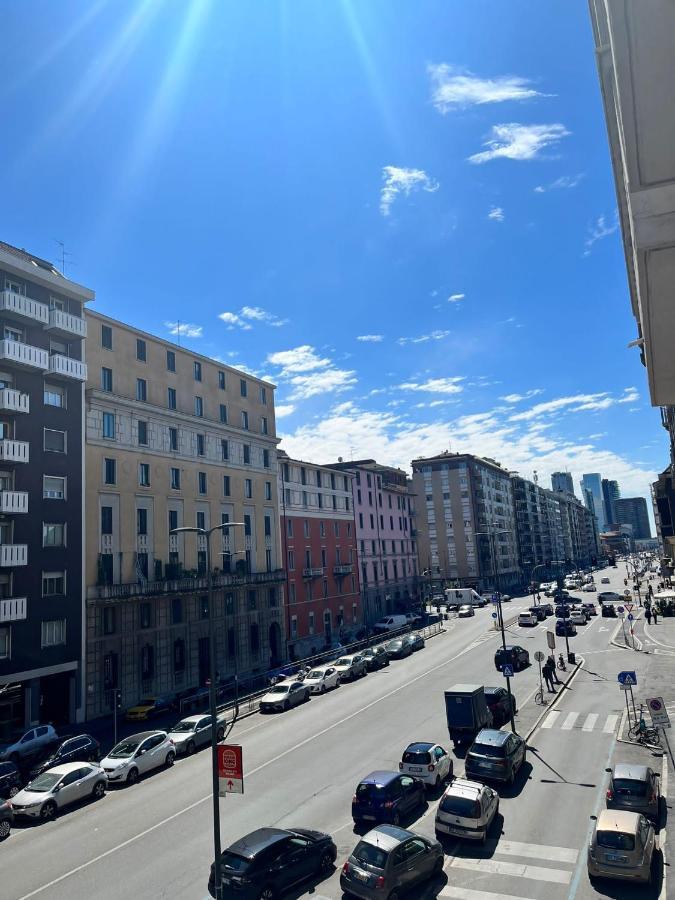 Frühstückspension Marghespace Zona Stazione Centrale Con Letto Matrimoniale E Bagno Mailand