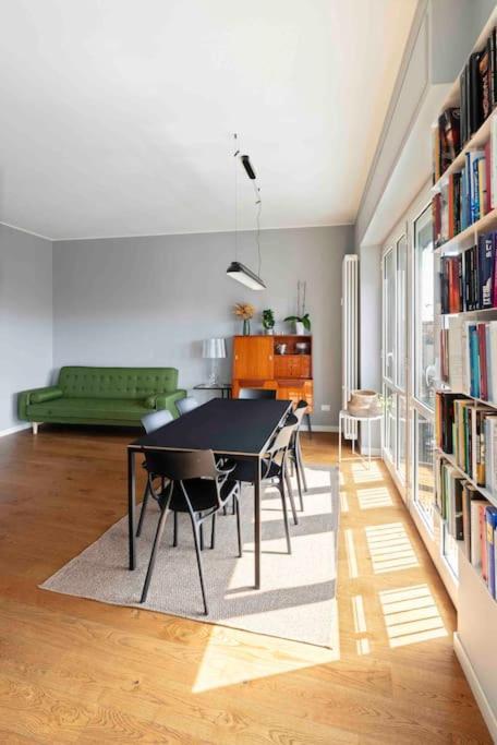 Grazioso E Spazioso In Forlanini Apartment