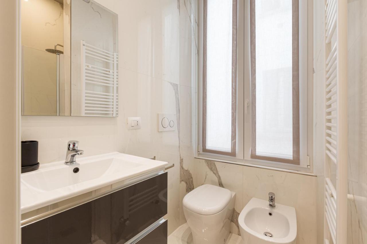 Apt Milano-moscova Con Terrazzo Condiviso * Milão