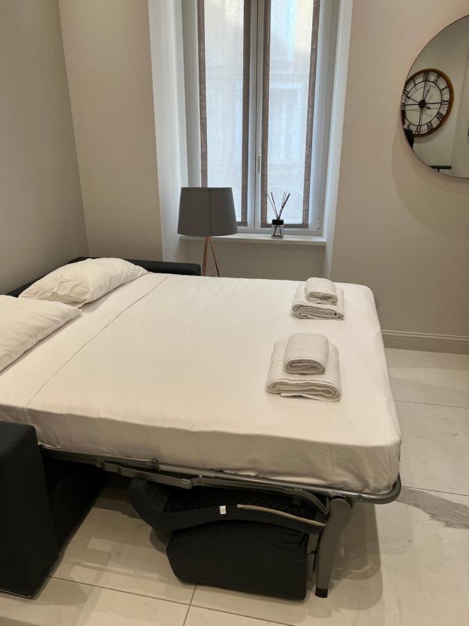 Apt Milano-moscova Con Terrazzo Condiviso * Milão