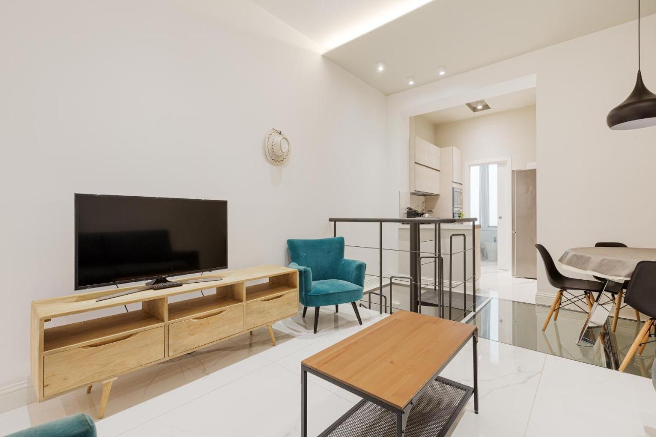 Apt Milano-moscova Con Terrazzo Condiviso Apartamento Milão