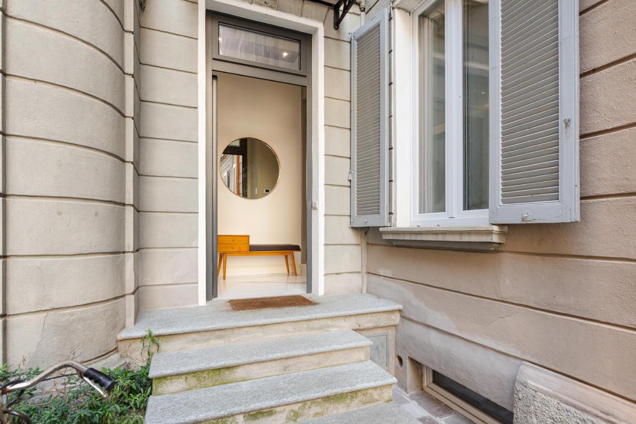 Apt Milano-moscova Con Terrazzo Condiviso Milão