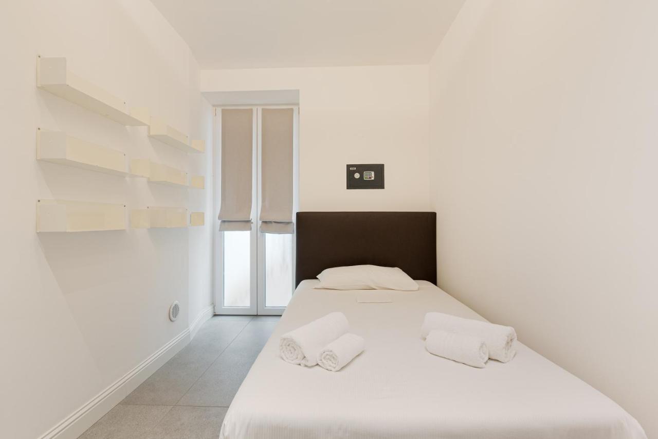 Apt Milano-moscova Con Terrazzo Condiviso Milão