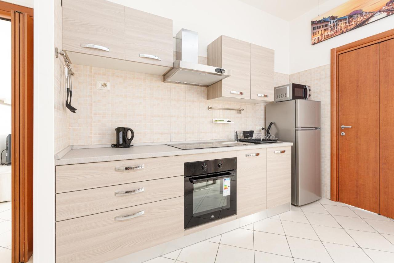Ripamonti Budget With Small Balcony Apartment Mailand