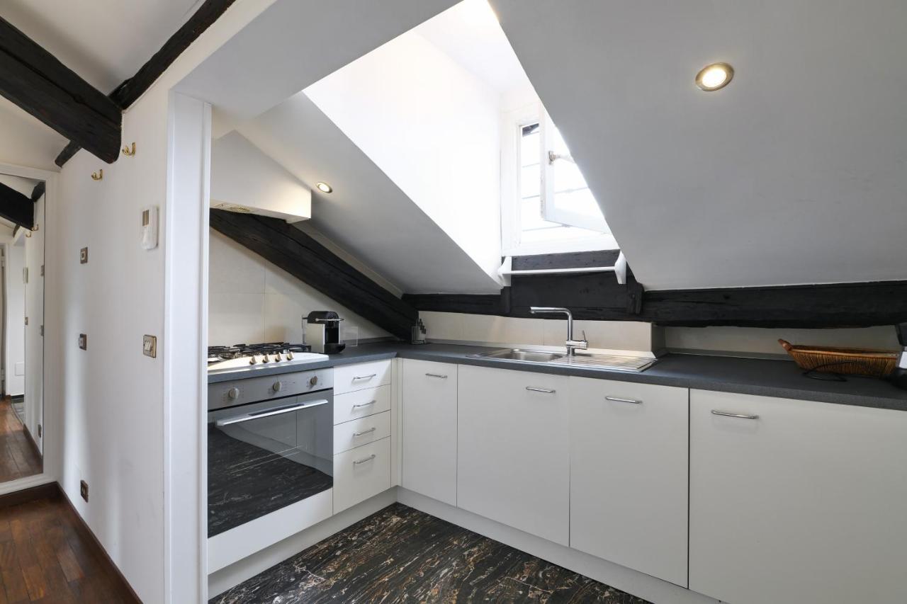 Elegant P.venezia Attic Apartment Mailand