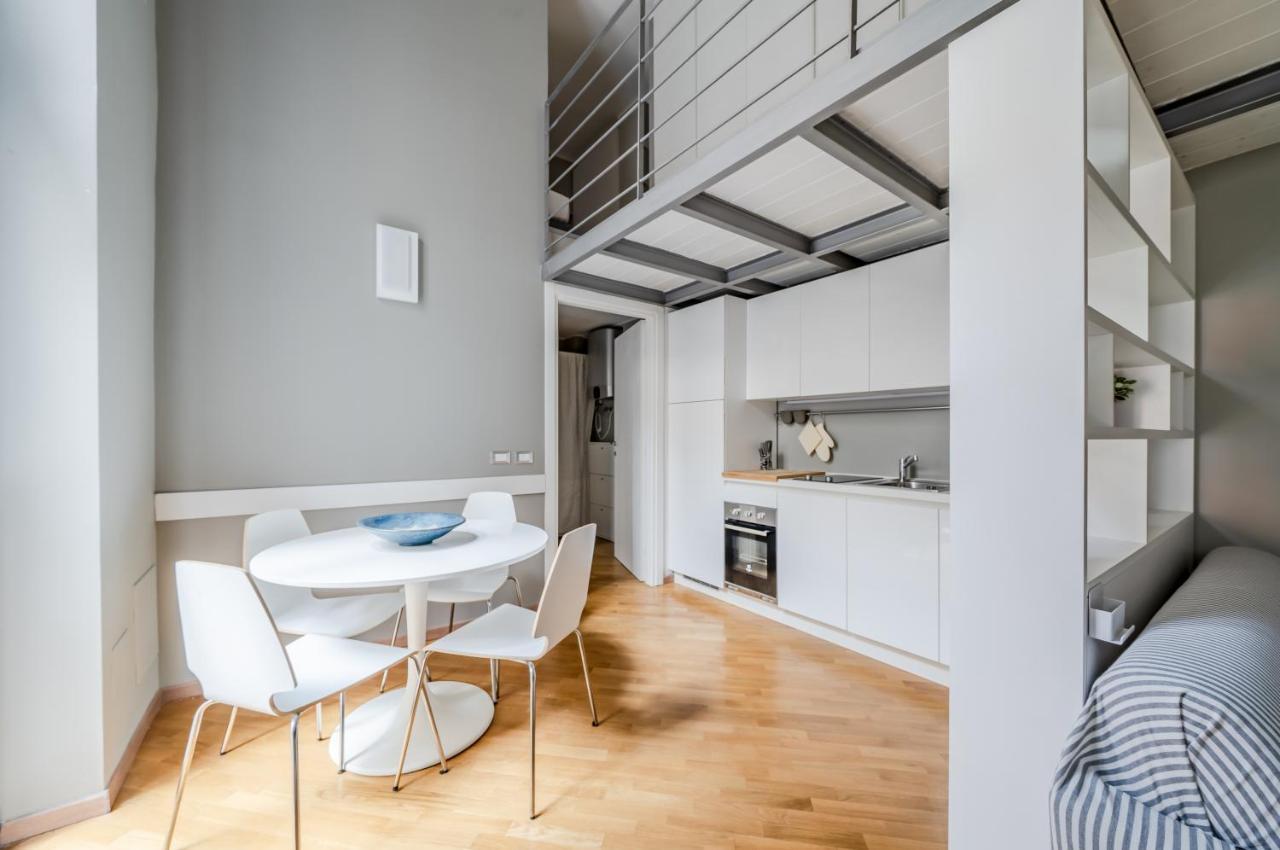 Amazing Loft - 350 M Far From Dateo Station Apartment *