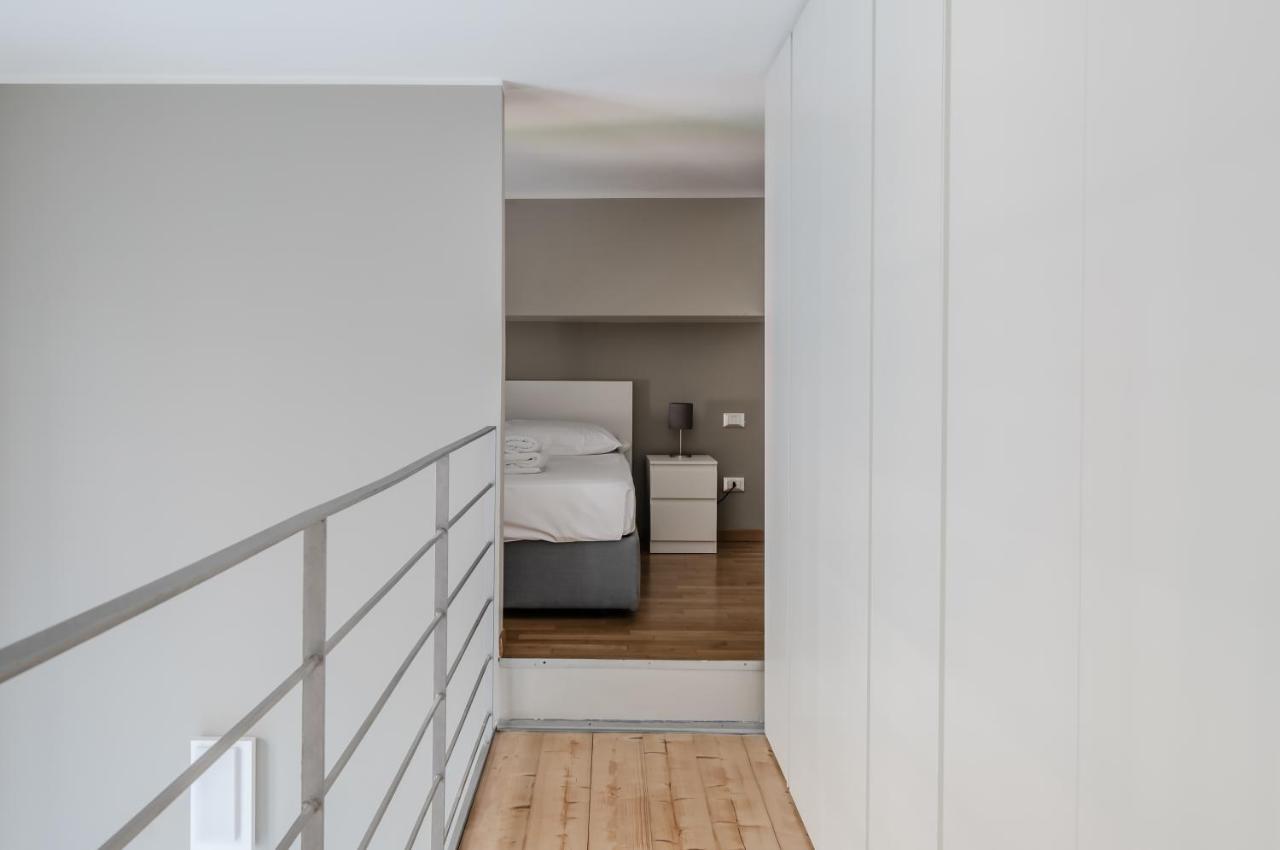 Amazing Loft - 350 M Far From Dateo Station Milan