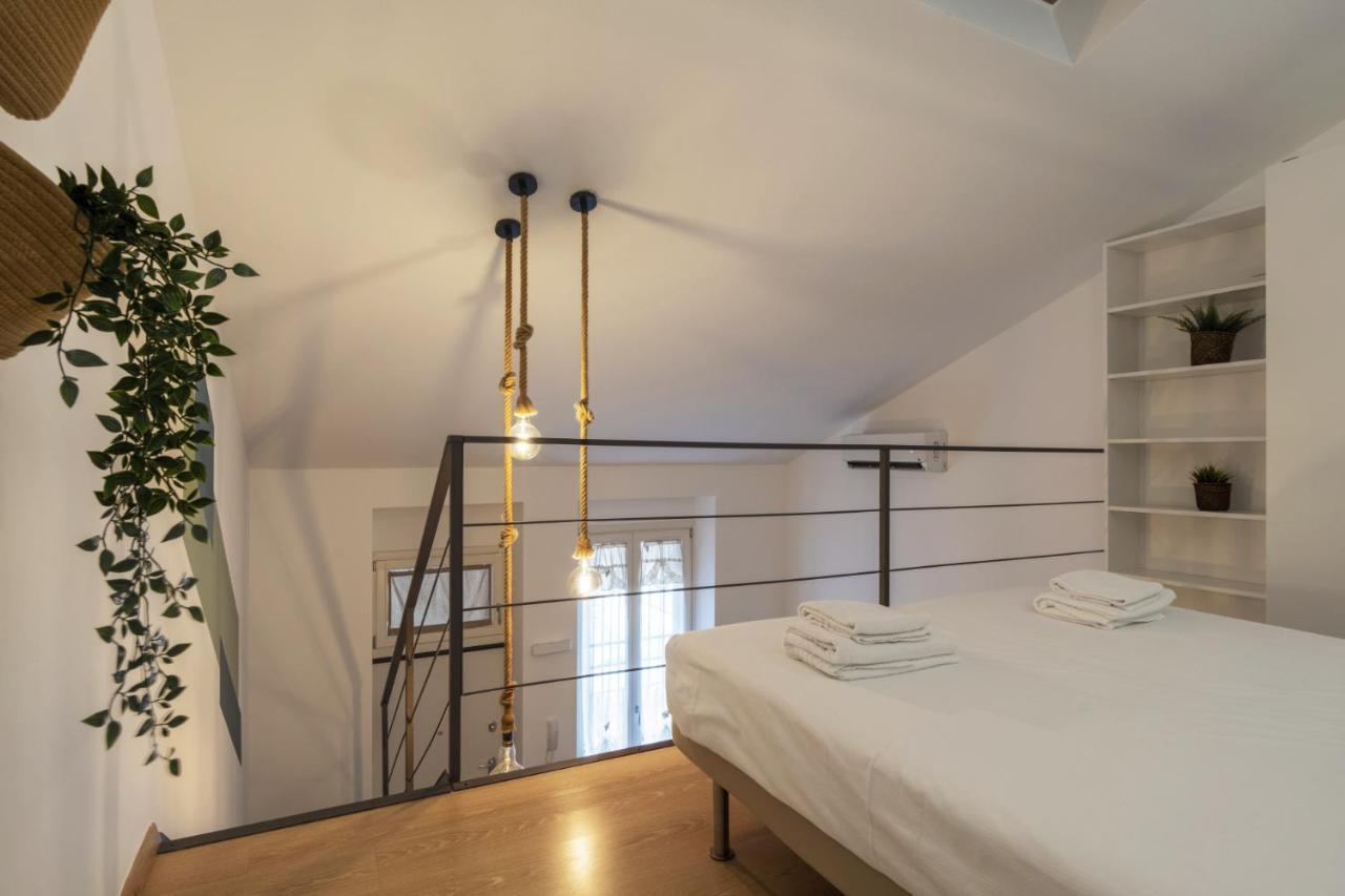 Easylife - Charme Industriale Nel Cuore Di Apartment