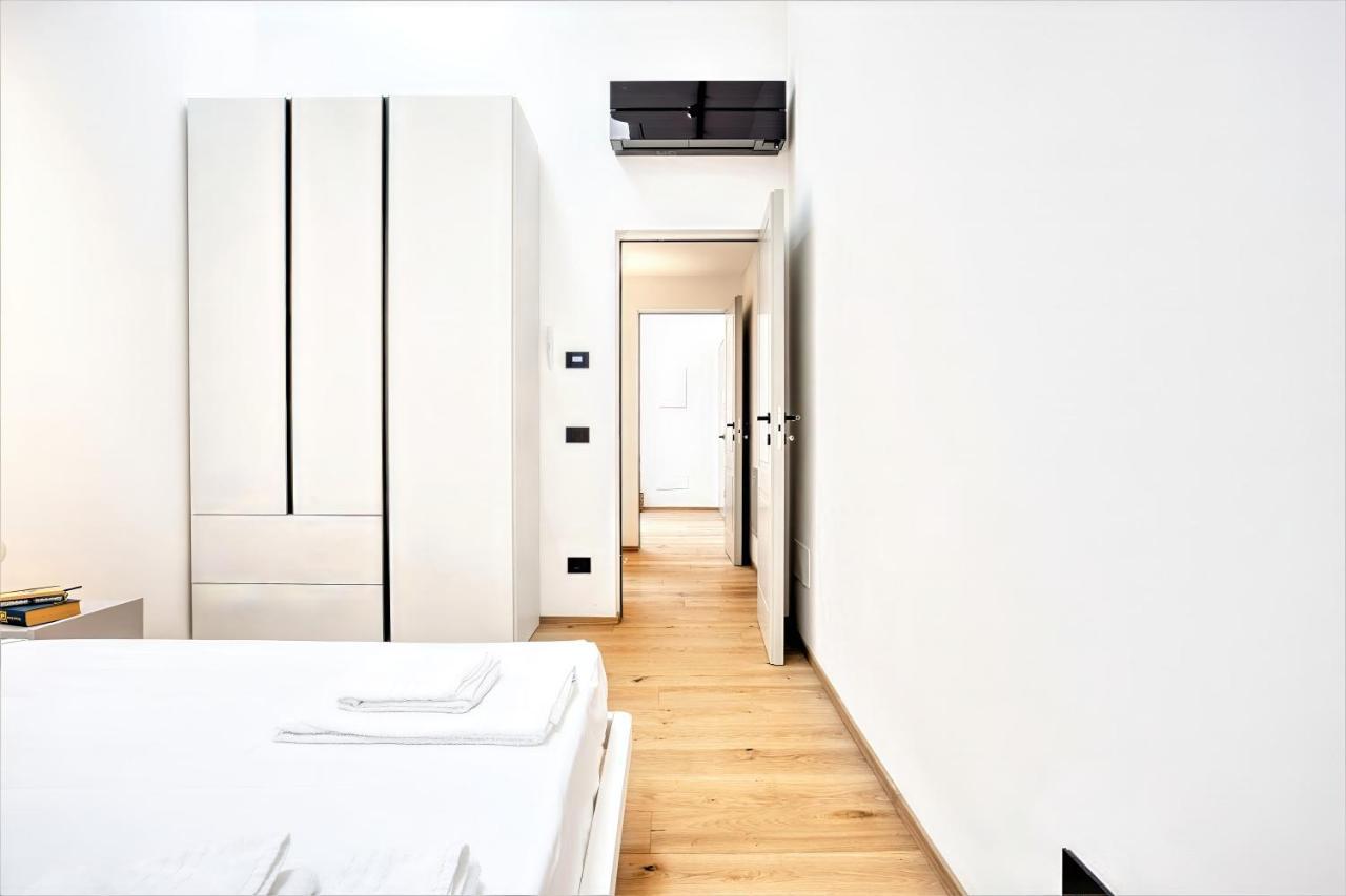 Apartment Winter Garden - Isola - Via Pastrengo *