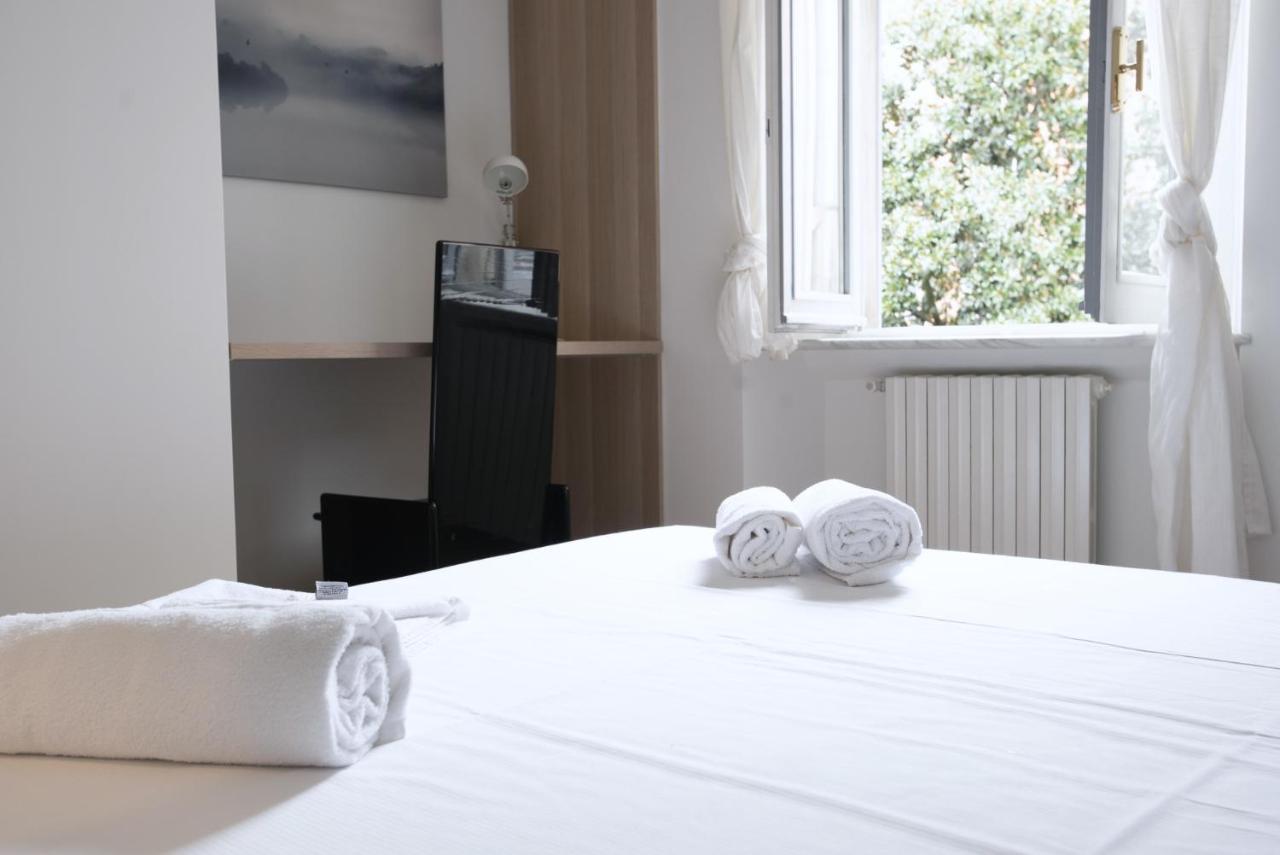 Easylife - Lusso E Tradizione In Sant'ambrogio Apartment *