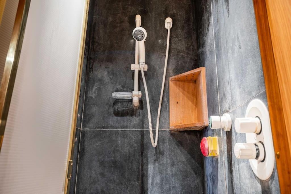 Luxury Penthouse - Sauna, Garage, Office, Terrace Mailand