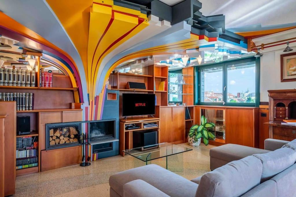 Luxury Penthouse - Sauna, Garage, Office, Terrace Apartment Mailand