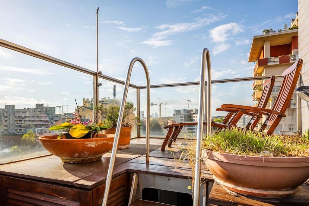 Luxury Penthouse - Sauna, Garage, Office, Terrace Mailand