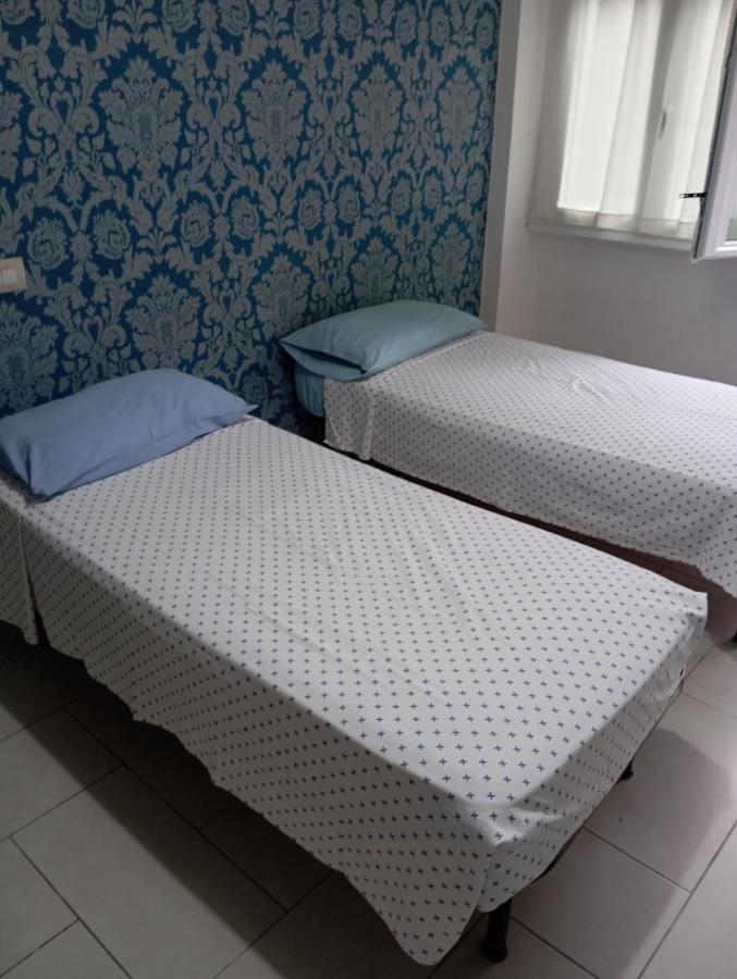 Apartament Famagosta * Milão
