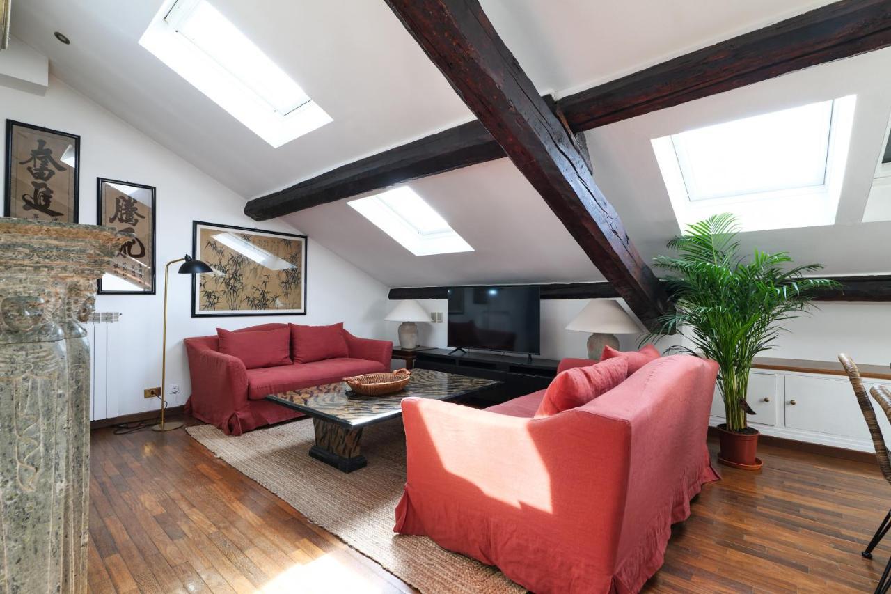 Apartment Elegant P.venezia Attic
