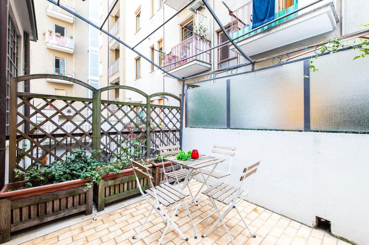 Apartamento Extensive Terrace Navigli Toy Artistic Milão