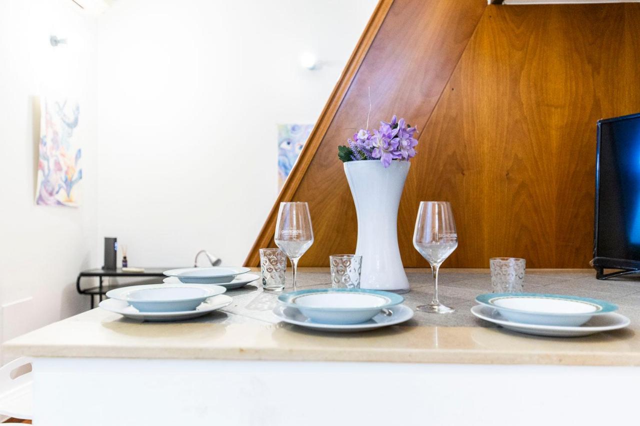 Extensive Terrace Navigli Toy Artistic Apartamento