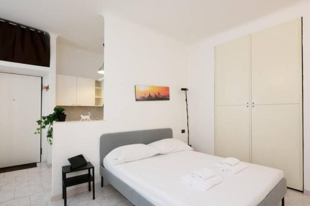 Ihost - Premuda 17 * Mailand