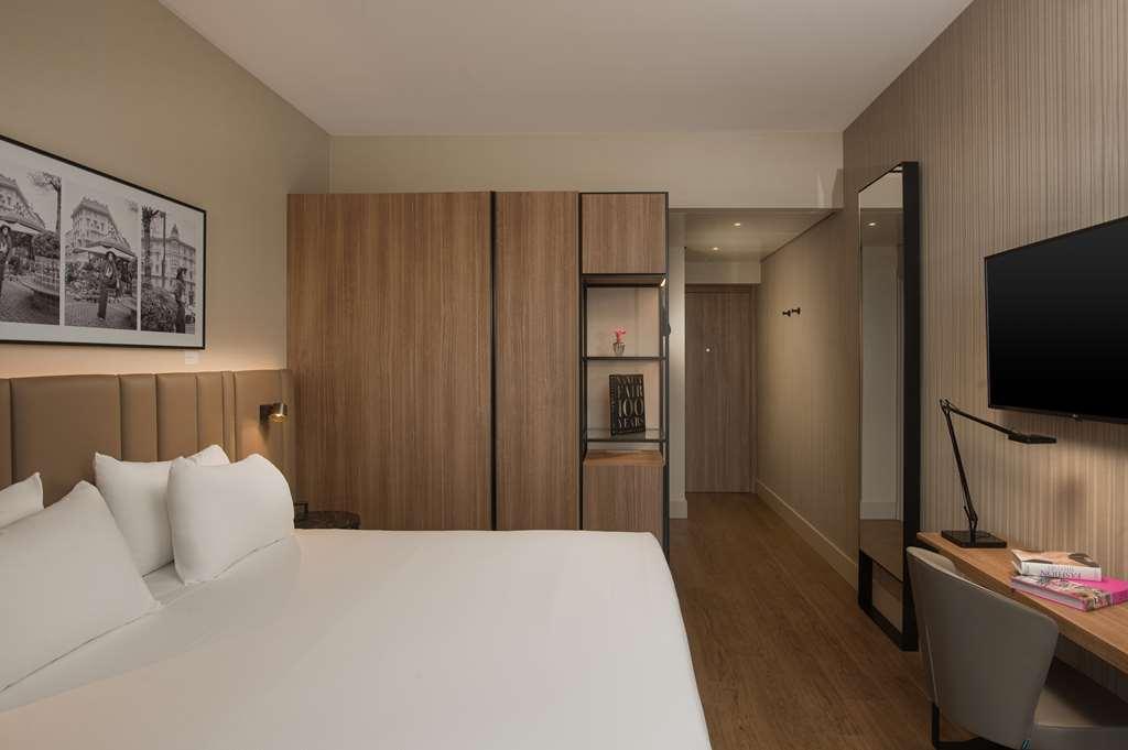 Nh Buenos Aires Hotel *