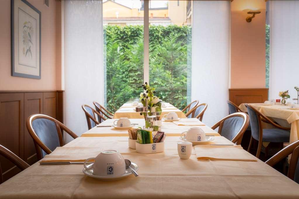 Crivis Hotel *