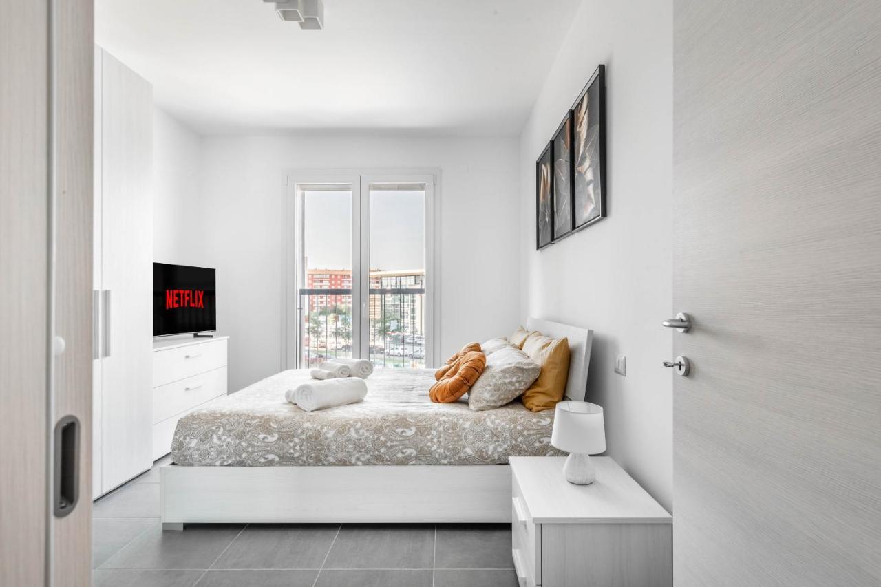 Apartamento Harmony House - Rho Fiera 6min - Free Parking - Terrace Milão
