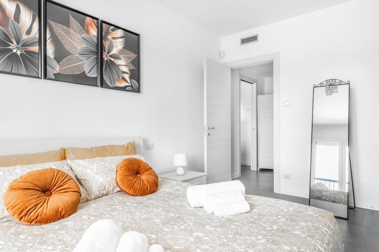 Harmony House - Rho Fiera 6min - Free Parking - Terrace Apartamento