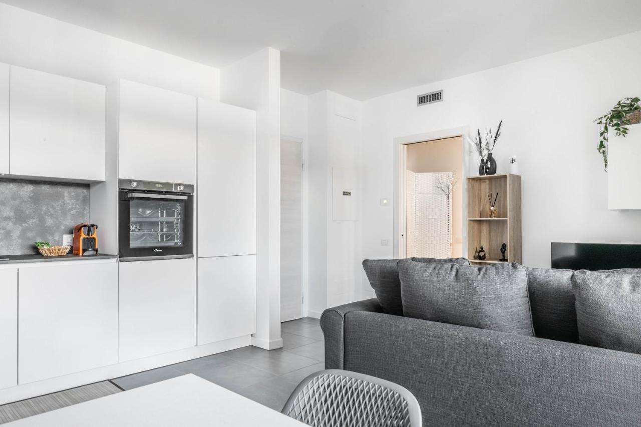 Harmony House - Rho Fiera 6min - Free Parking - Terrace Apartamento *