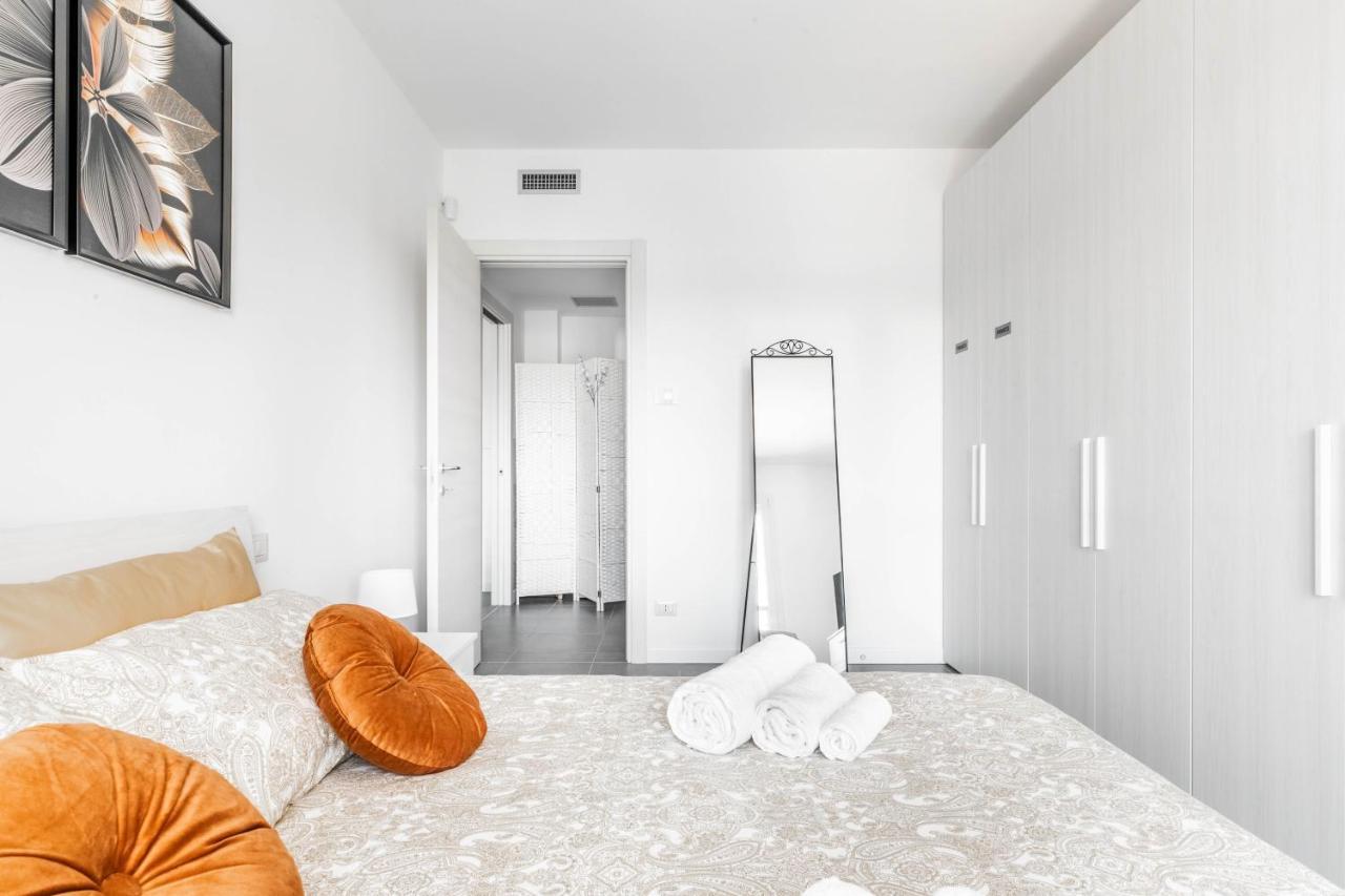 Harmony House - Rho Fiera 6min - Free Parking - Terrace Apartamento *