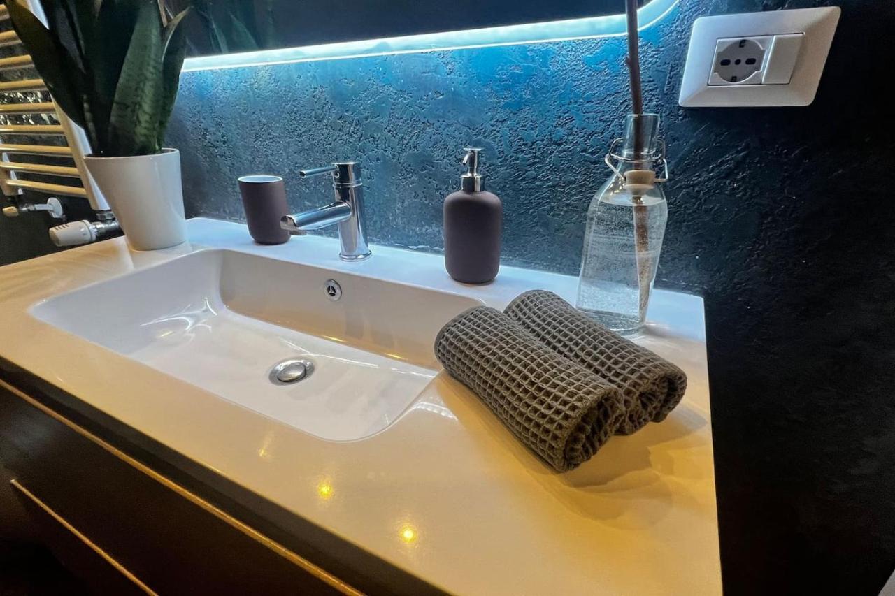Prestigioso Trilocale Sui Navigli Con A/c & Wi-fi Apartamento *