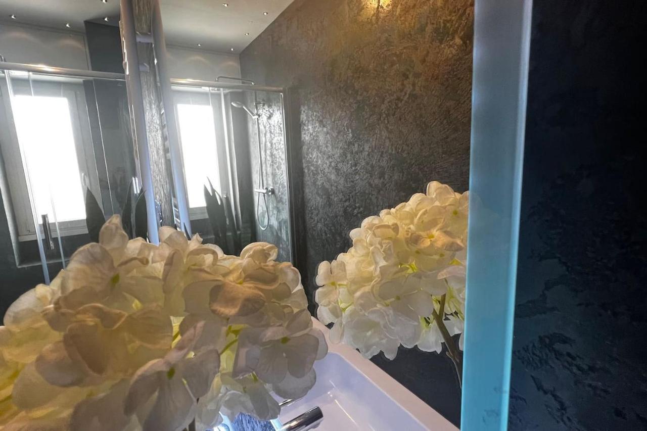 Prestigioso Trilocale Sui Navigli Con A/c & Wi-fi Milão