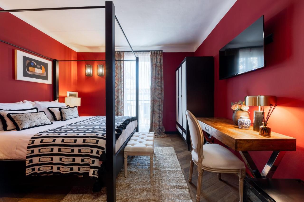 Bagutta - The Couper Guest house *