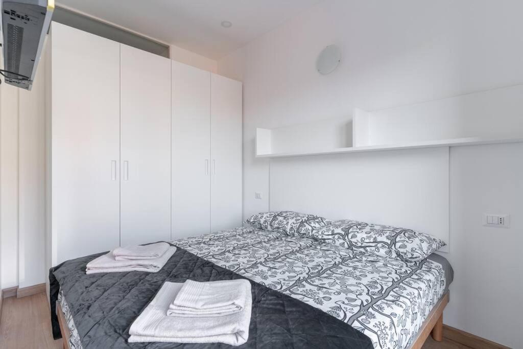 Cimiano 22, New Apartamento Milão