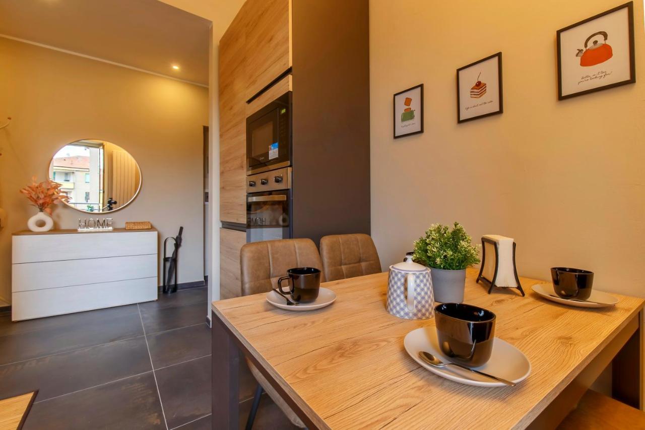 Modern & Bright 2 Bedroom Flat 50m From M4 Stop Apartamento *