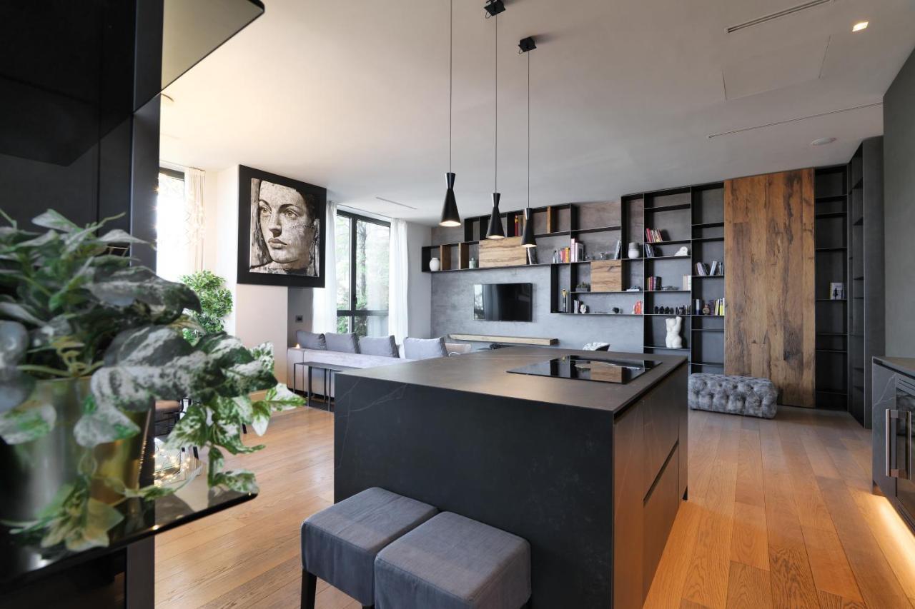 Luxury In Bosco Verticale Isola Mailand