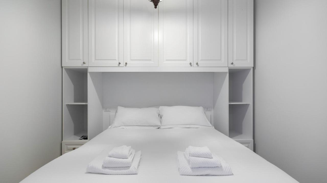 Italianway - Meravigli 18 Apartamento Milão