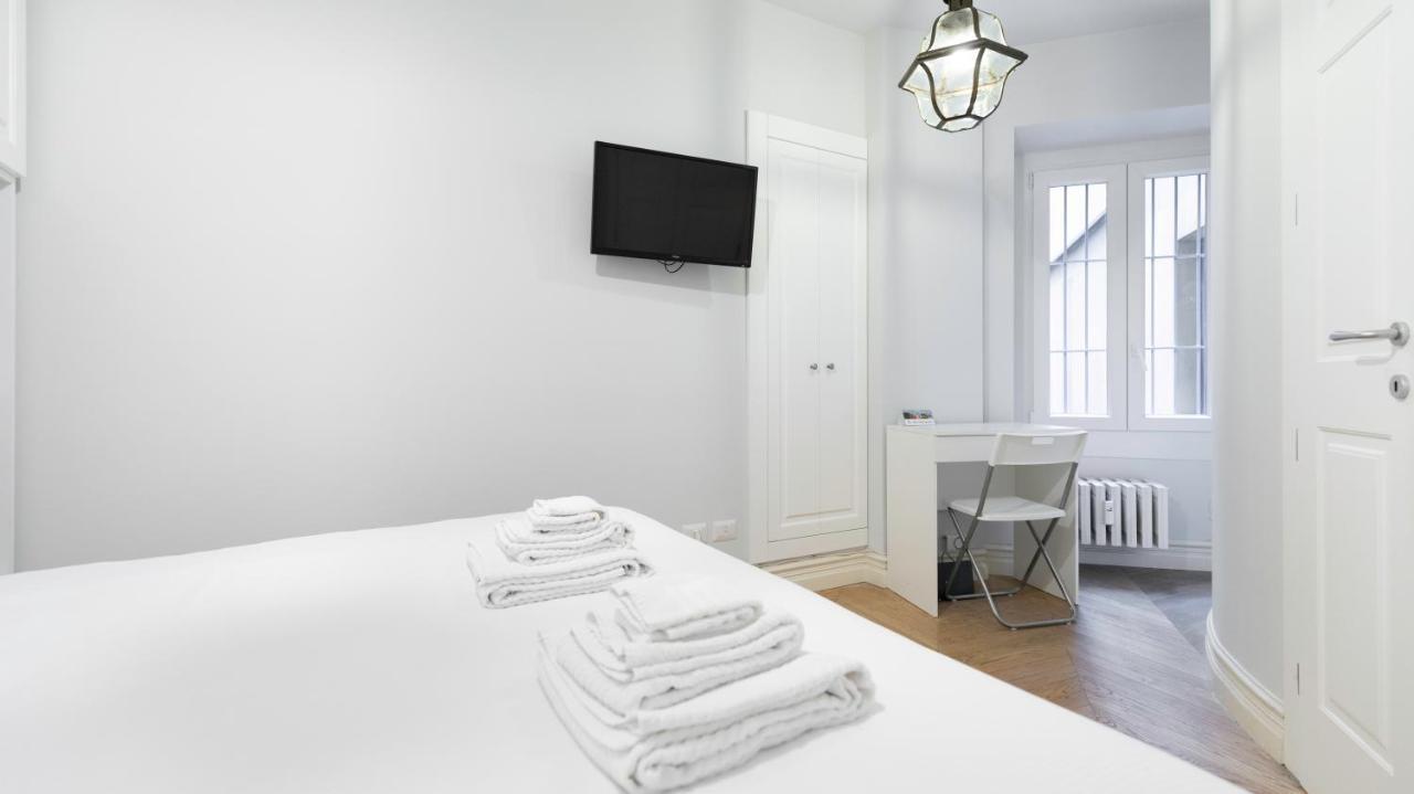 Italianway - Meravigli 18 Apartamento Milão