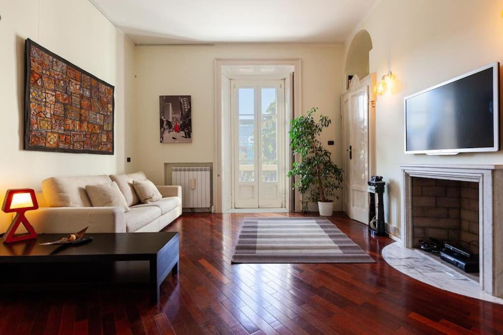 Casa Delle 5 Giornate Di * Milão