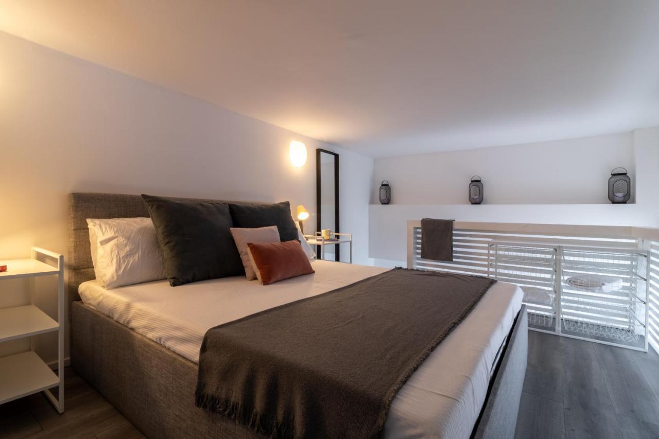Navigli - Chic And Sophisticated In Apartment
