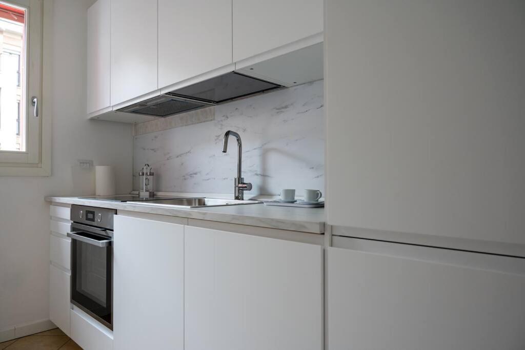 Luminoso Trilocale Affori Centro Apartment Milan