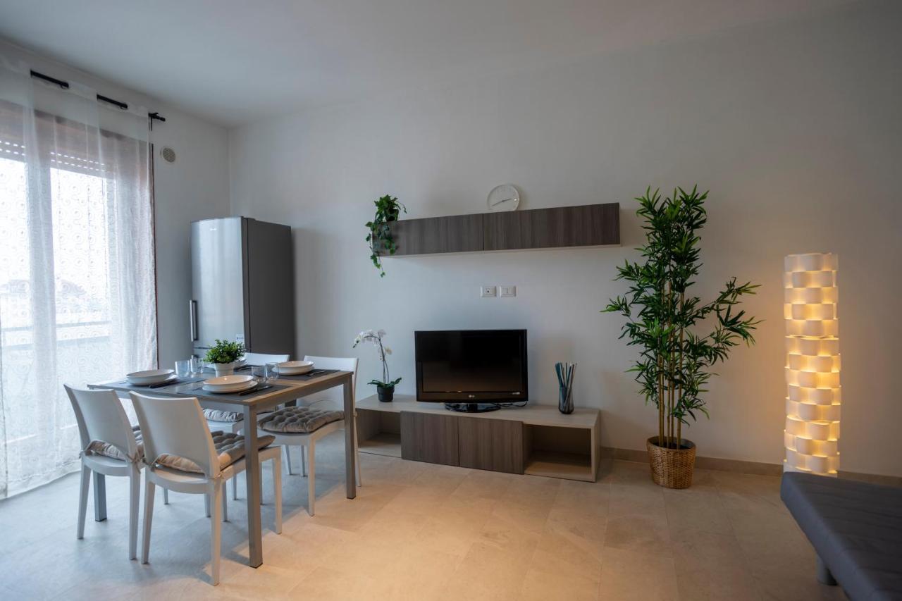 Tortona -navigli Free Parking Penthouse Con Wifi * Mailand