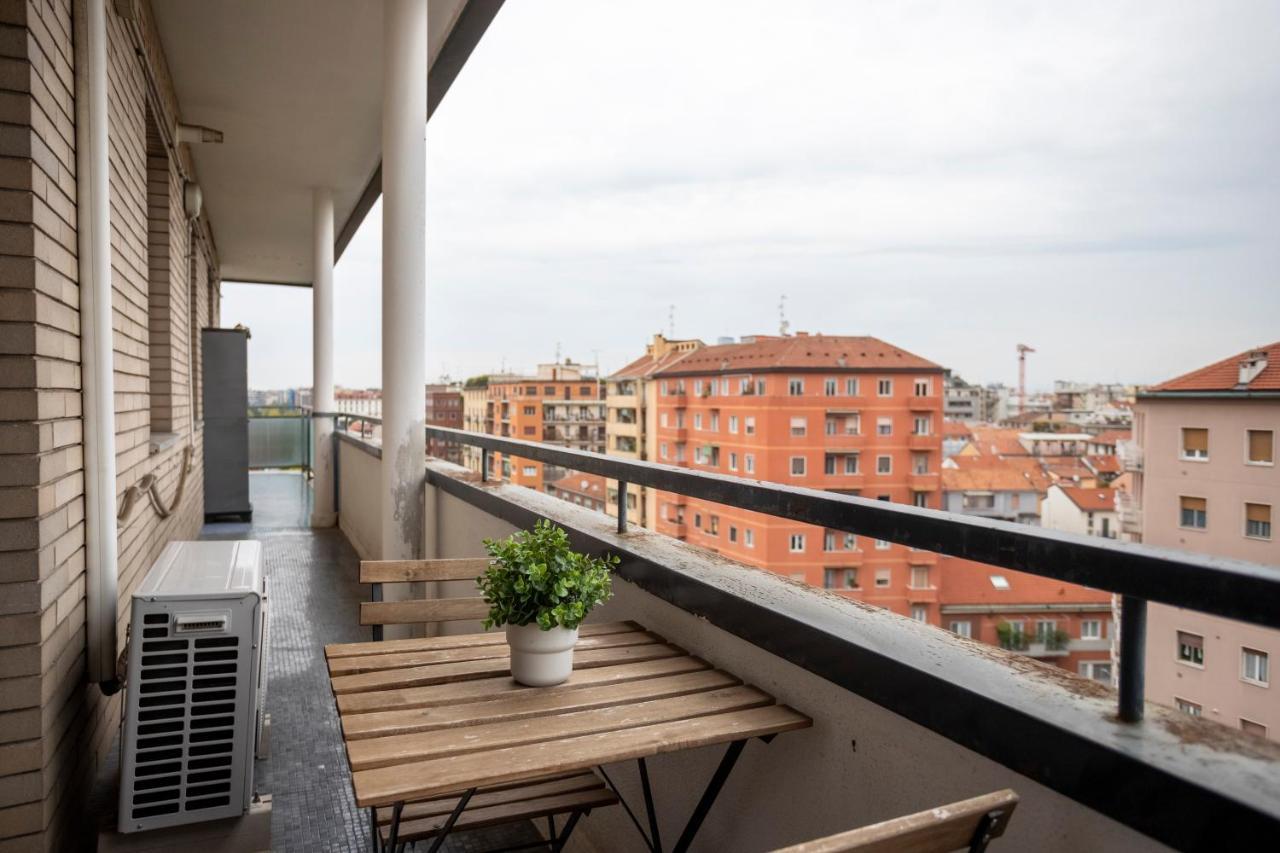 Apartment Tortona -navigli Free Parking Penthouse Con Wifi Mailand