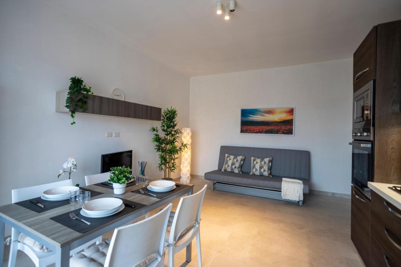 Tortona -navigli Free Parking Penthouse Con Wifi Apartment Mailand