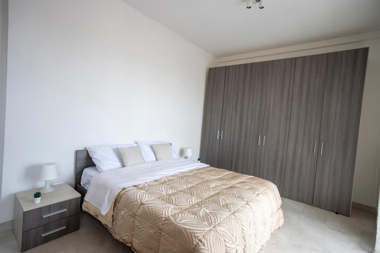 Apartment Tortona -navigli Free Parking Penthouse Con Wifi